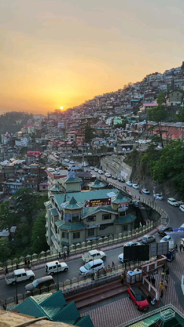 Mall road shimla